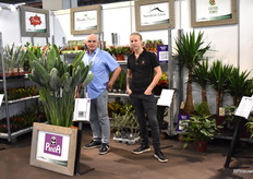 Jan Ekelmans van BoomerangPlants.nl en Jeffrey van den Berg van Sunshine Grow waren uiteraard ook aanwezig. Jan stond er ook weer voor zijn kwekers; Bromini, Stricker Plants, Sunshine Grow en Custersplants.